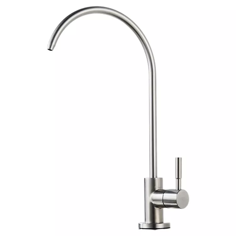 Waterzuiveraar met fijne waterkraan, enkele koudwaterkeukenkraan Waterzuiveraar met fijne waterkraan, enkele koudwaterkeukenkraan